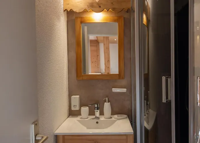 Amanuq Lovely Chamonix